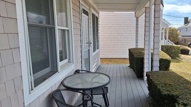 152 Tuckerman Ave Unit 2