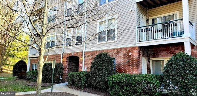 Building Photo - 6501 Grange Ln Unit 201 Rental