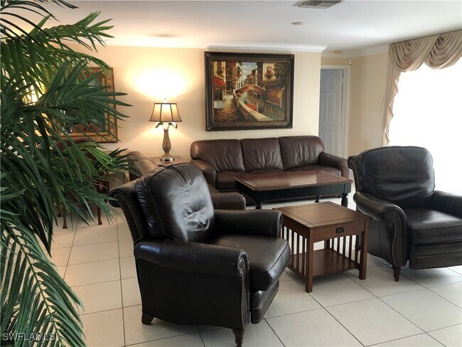 Photo - 550 Forest Hills Blvd