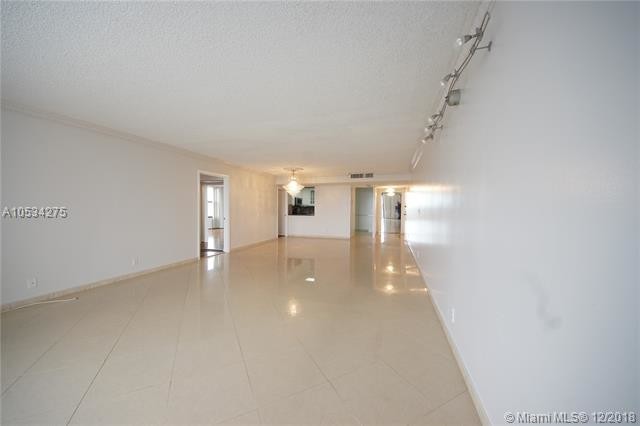 Photo - 2500 Parkview Dr Unidad 2206