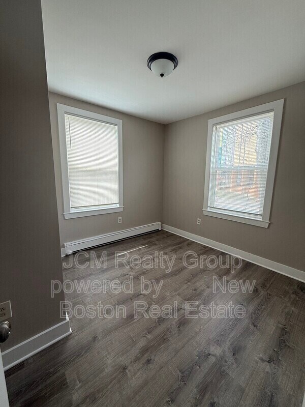 40 Winthrop St Unit 4