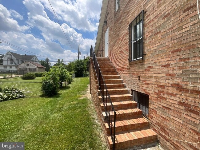 Photo - 4009 Elderon Ave