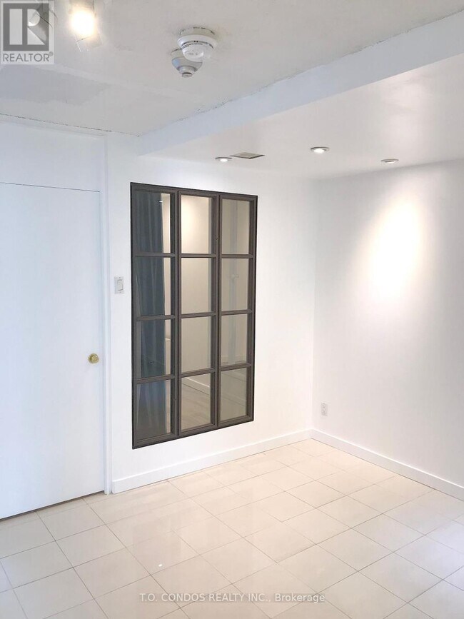 Photo - 92 King St E Unit 1402