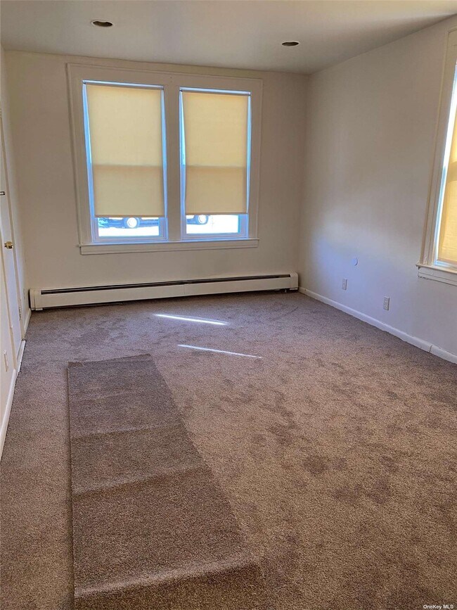 Photo - 7 Edward Ave