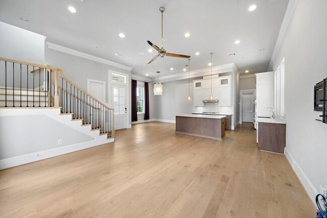 Photo - 3420 W 12th St