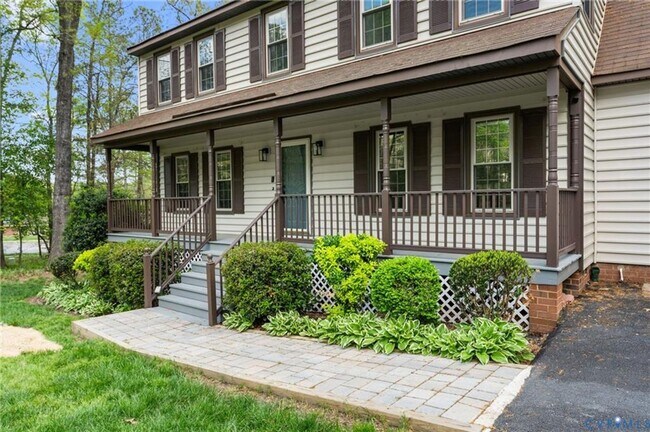 Photo - Spacious 5 Bedroom Home for Rent – Great Location!