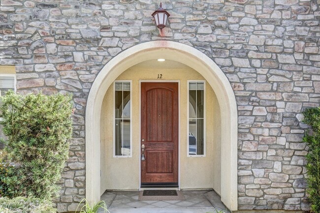 Photo - Move In Special $1000 Off - 3BD/3.5BA Detached Townhouse w/ 2 Car Garage