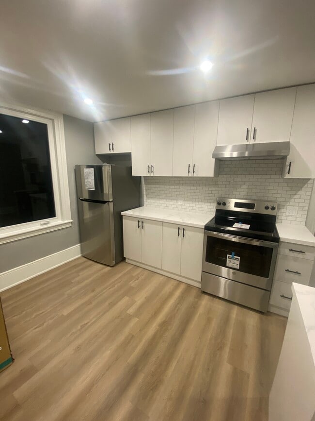 Building Photo - Affordable 3 Bedroom