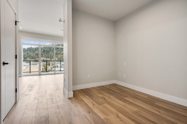 Photo - 5545-5545 Vedder Rd