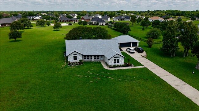 Photo - 9035 Point Dr