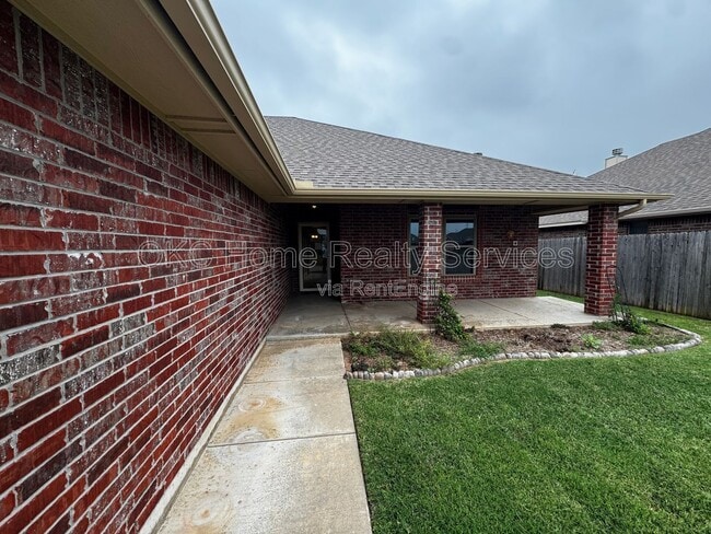 Photo - 8020 Kaden Rd