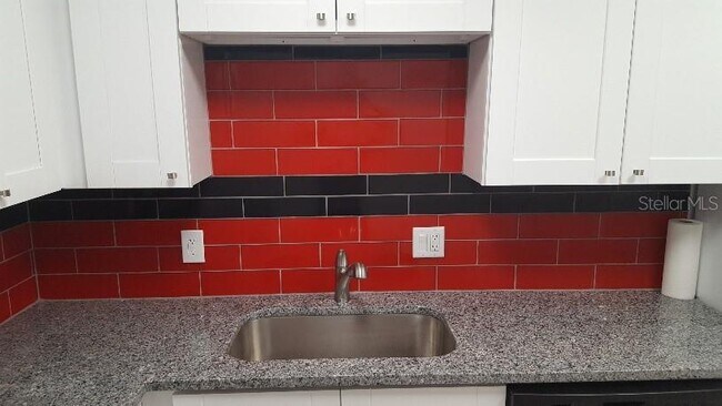 Photo - 4606 W Gray St Unidad 105