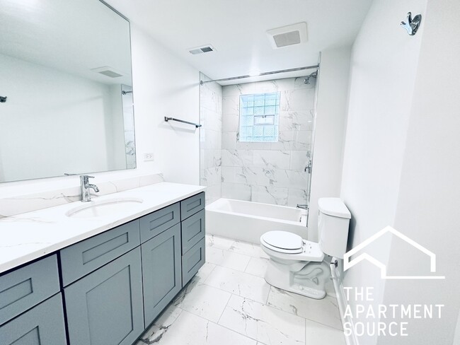 Photo - 905 W Agatite Ave Unidad g