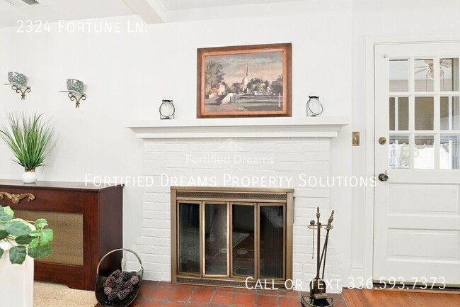 2324 Fortune Ln