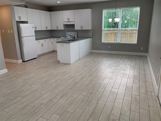 Photo - 4221 Alvin St Unidad A