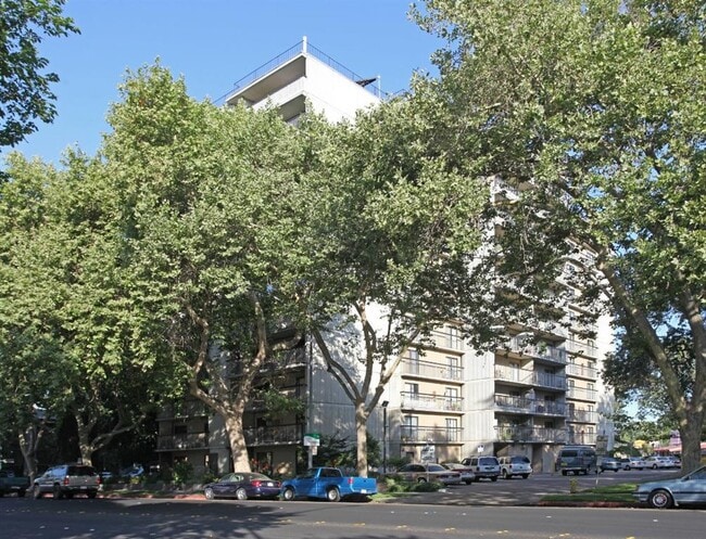 Photo - 900 17th St Apartment