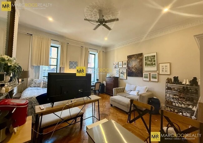 Photo - 335 Beacon St Unidad 2R