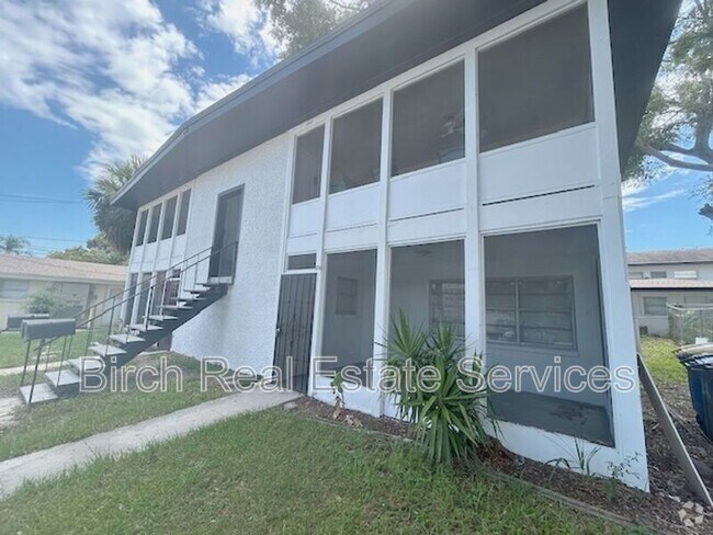 Building Photo - 200 Waverly Way Unit 200 Rental
