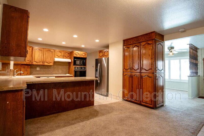 Building Photo - 536 S 100 W Rental