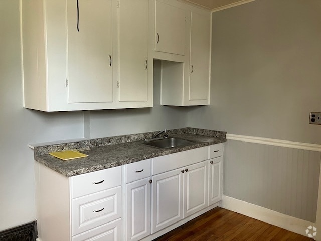 Building Photo - 44 Grove St Unit 1 Rental