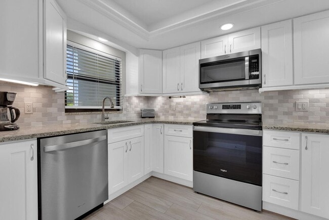 Photo - 16380 Dublin Cir Unit 104