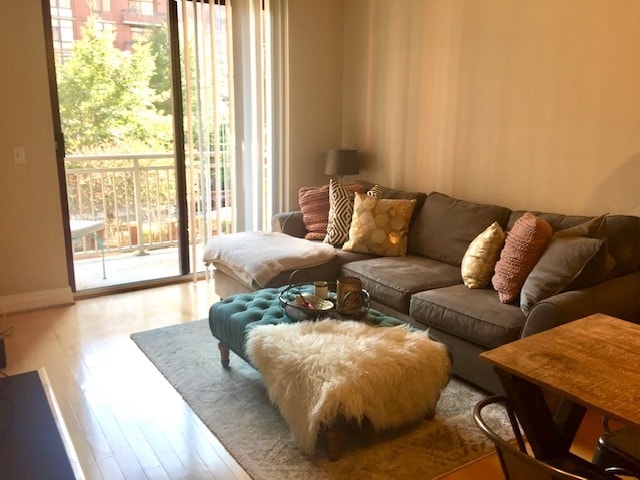 Building Photo - 1201 N Garfield St Unit 301 Rental