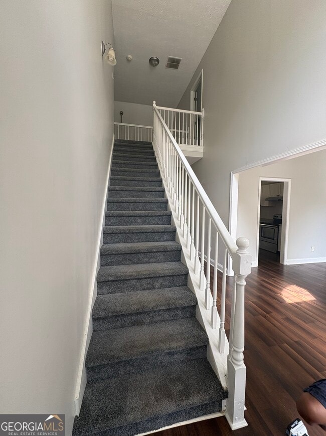 Photo - 20 Cascade Ct