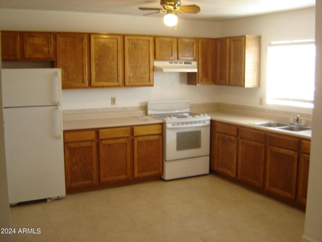 Photo - 450 Palm Dr Unidad Apt 1