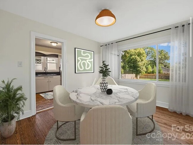 Photo - 216 Sylvania Ave