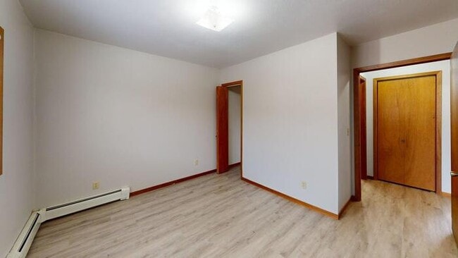 Photo - 1943 E Capitol Ave Unidad 2