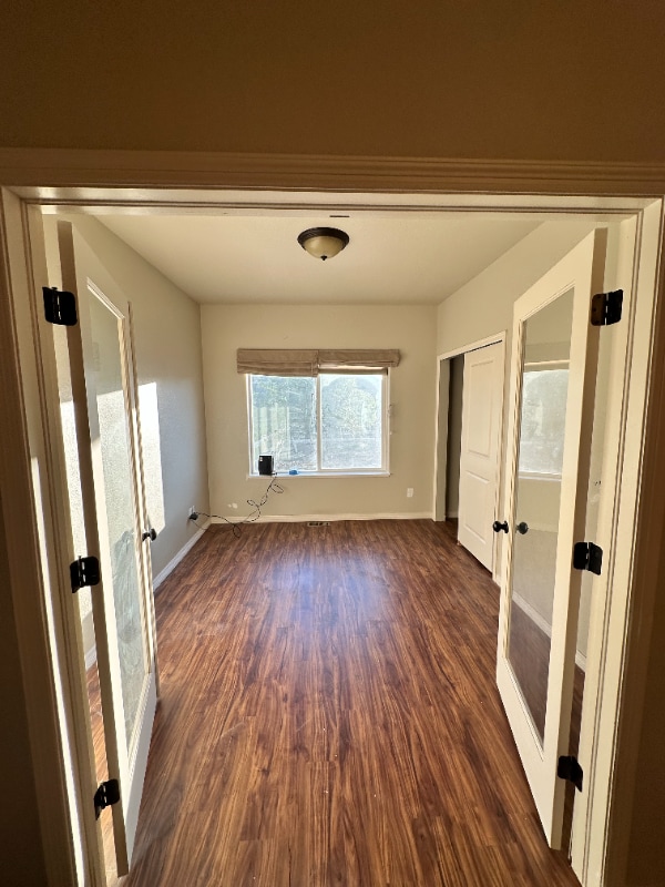 Photo - 2785 Exmoor Ln