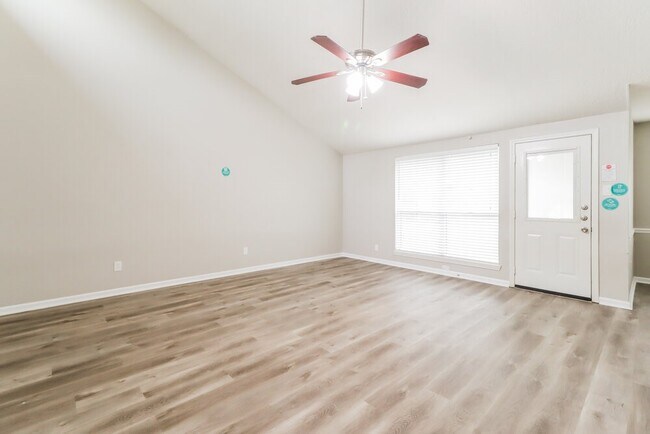 Photo - 7327 Shady Vale Ln