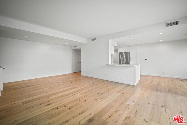 Photo - 818 N Doheny Dr Unidad 401