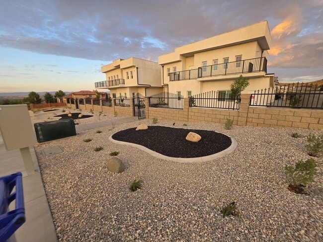 16482 Apple Valley Rd Unidad 4