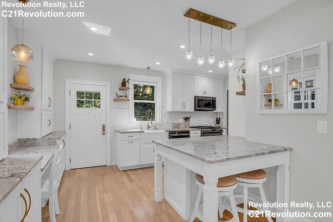 Photo - 66 Atherton Rd Unit 1