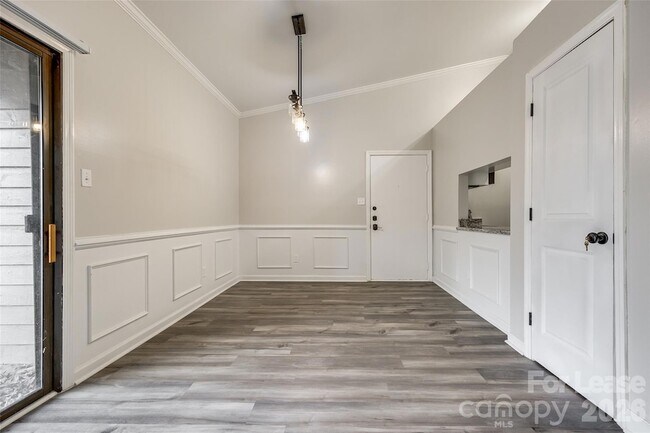 4158 Charlotte Hwy Unidad F