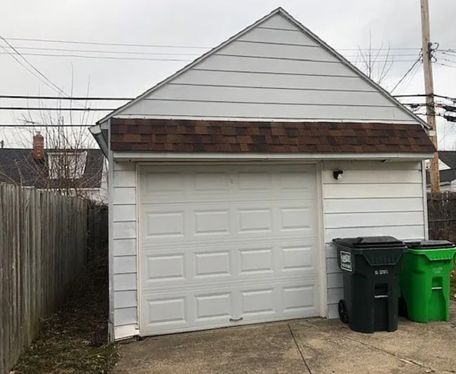 Photo - 20831 Morris Ave