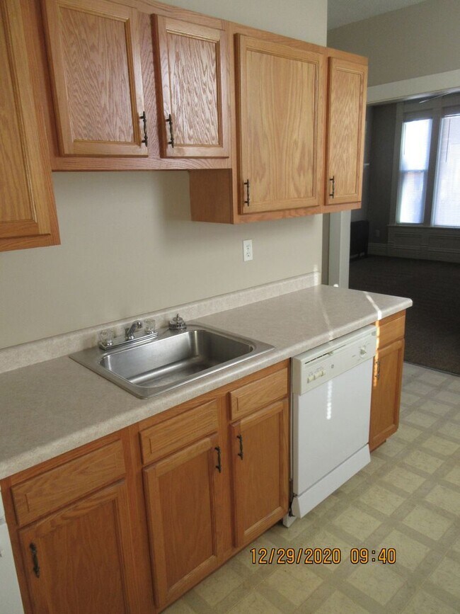 Photo - 209 W Dewald St Unit Apt 1A