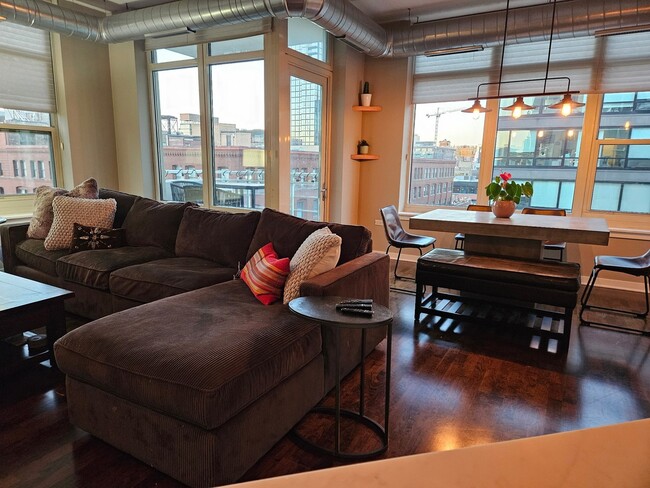 Photo - 909 W Washington Blvd Unit 708