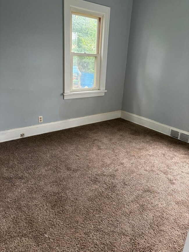 Photo - Akron Single Home