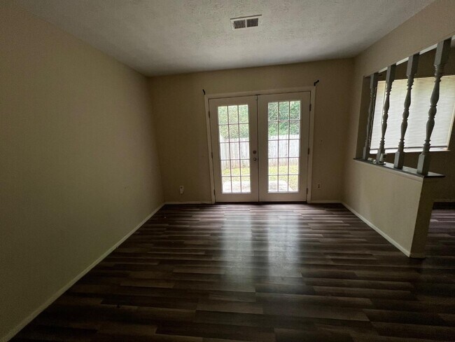 Photo - 5557 Marbut Rd