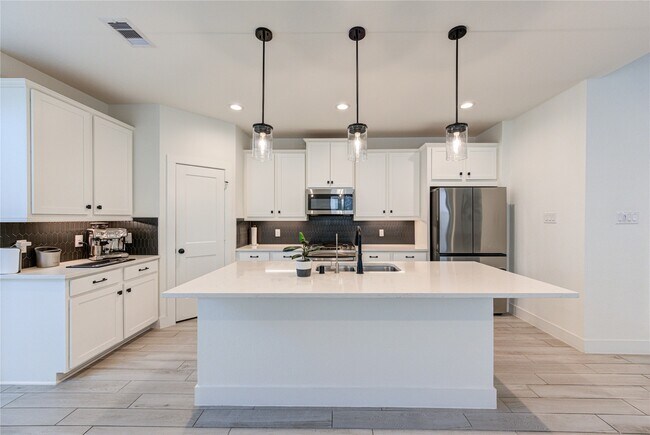 Photo - 10636 Wild Chives