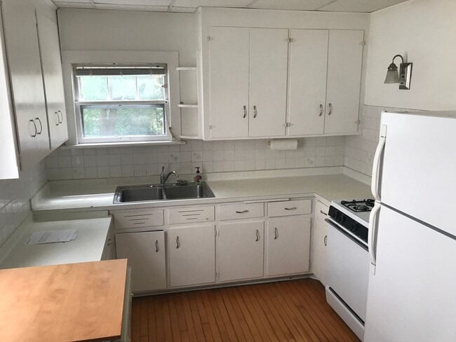 Photo - 533 W Doty St Unidad #2