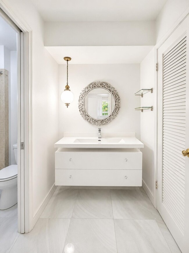 Photo - 5570 Tamberlane Cir Unit 329