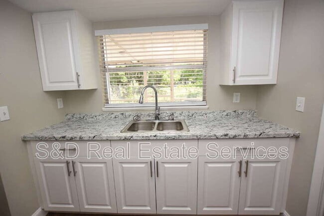 Photo - 1224 Waterview Blvd E