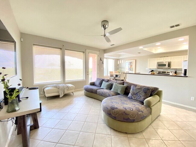 Photo - 9 Harbor Town Unit 9