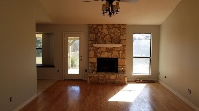 Photo - 603 Cedar Ridge Dr