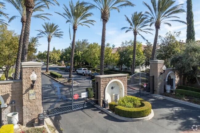 Photo - Rosabella at Shady Trails