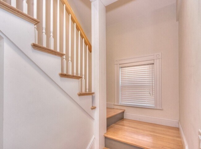 Photo - 14 Peterson Terr Unidad 2 Rental