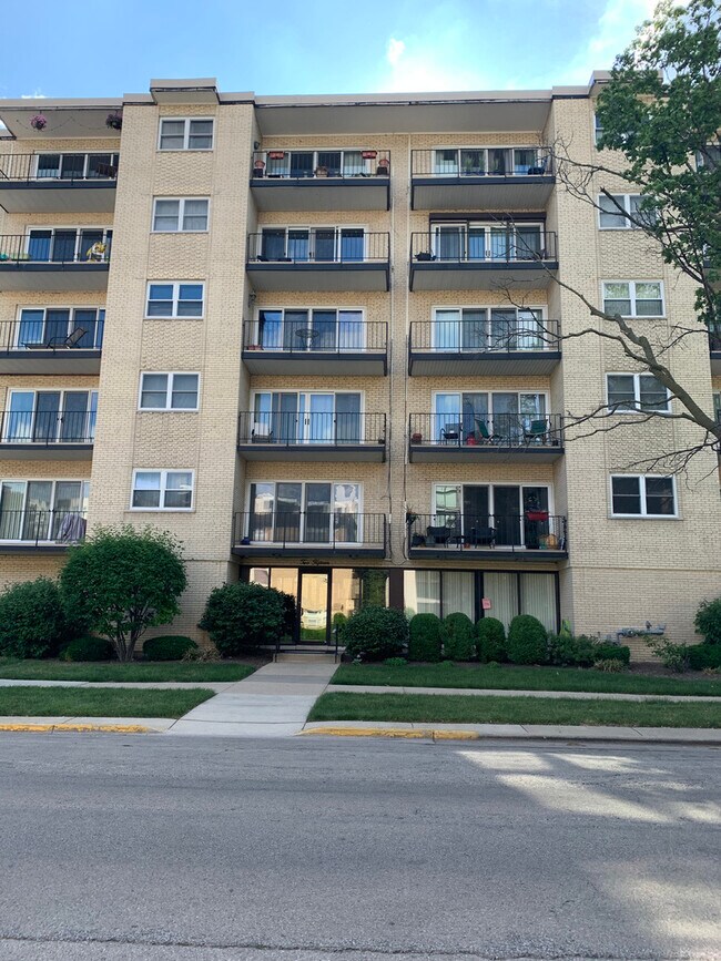 Photo - 215 Marengo Ave Condo Unit 6F